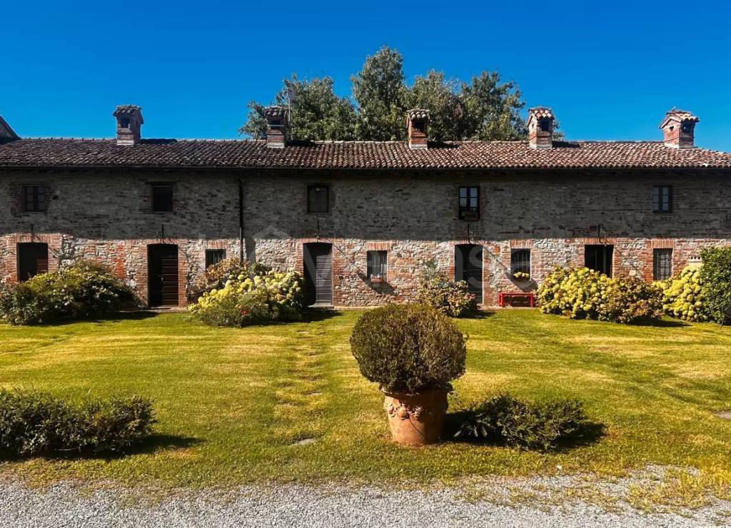 appartamento in vendita ad Agazzano in zona Bastardina