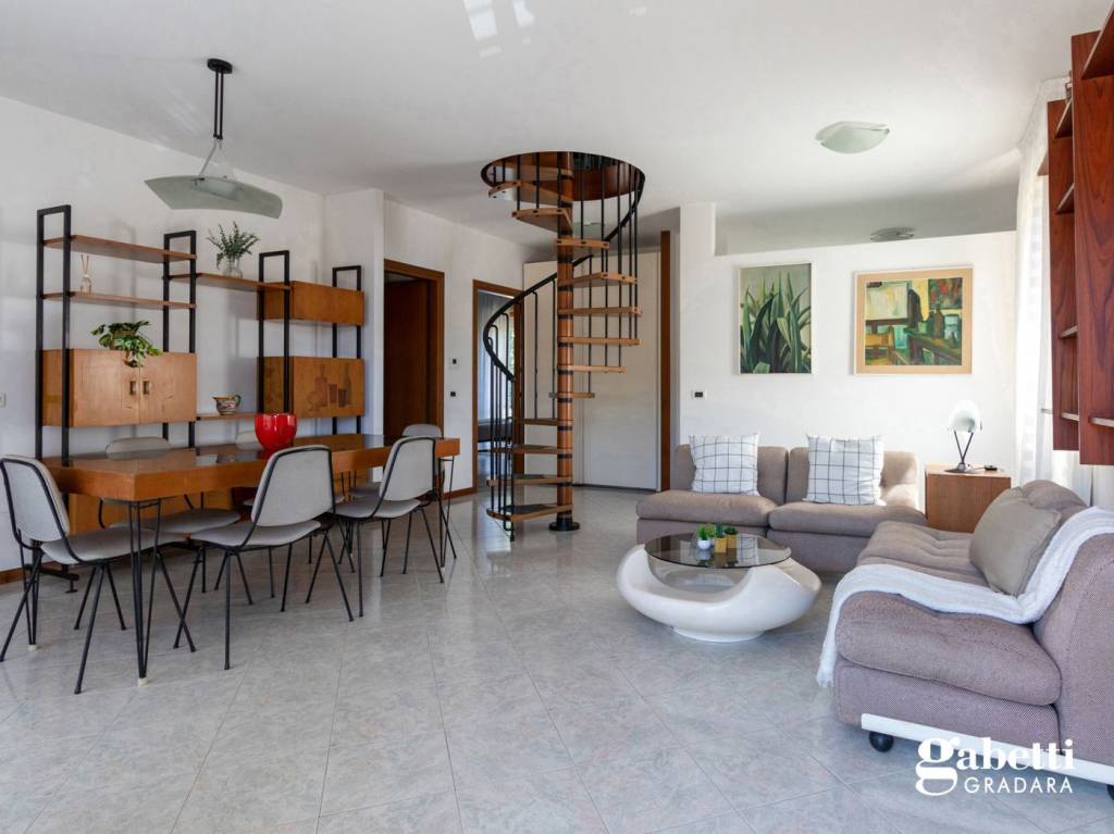 immagine annuncio 1 di 15