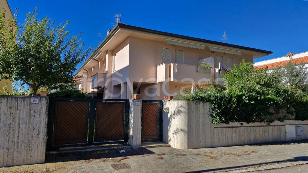 immagine annuncio 1 di 4