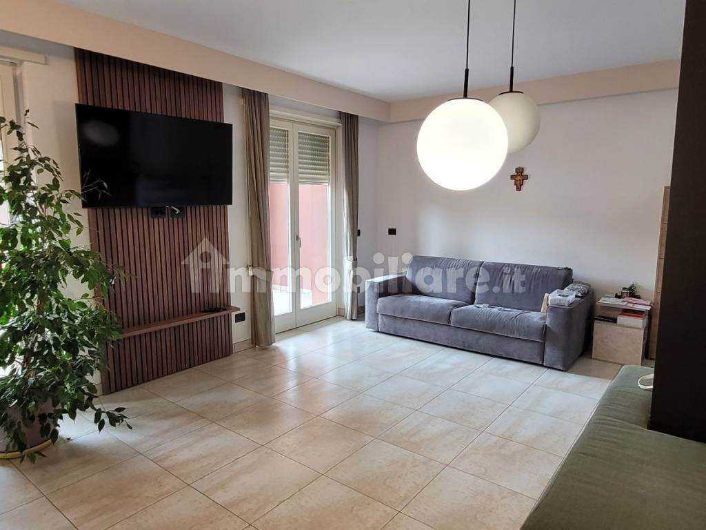 immagine annuncio 5 di 8