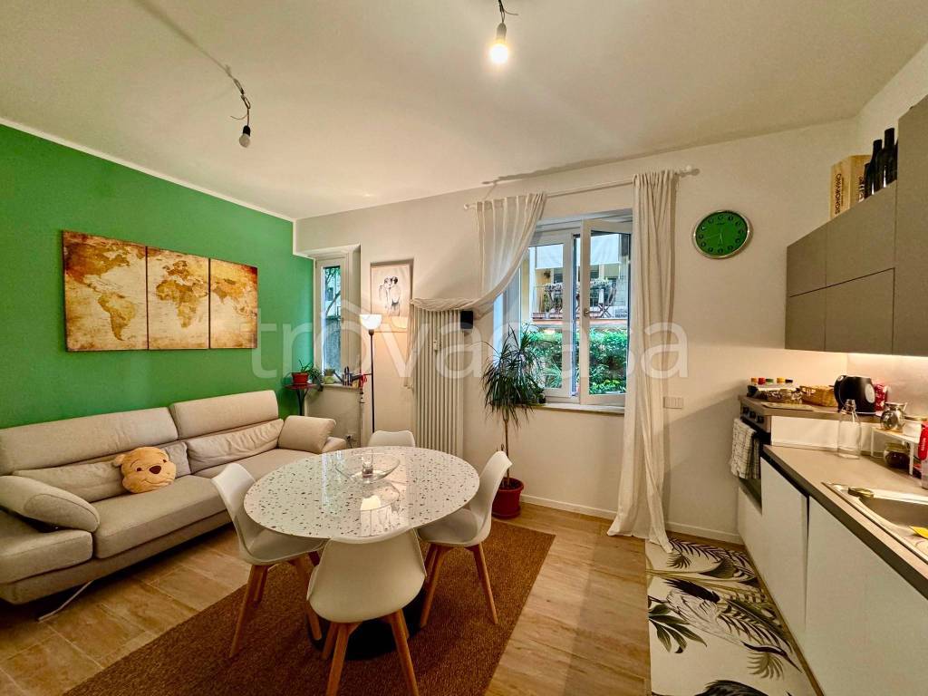 immagine annuncio 1 di 14