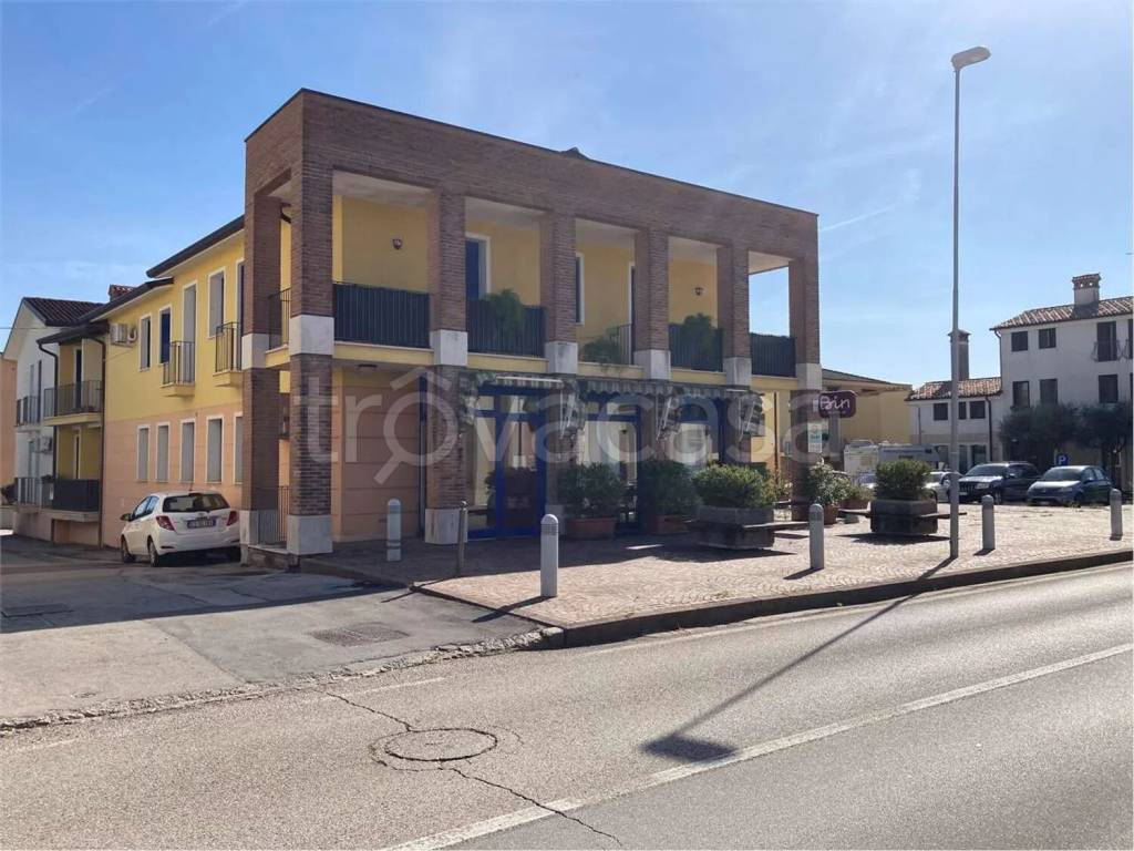 immagine annuncio 1 di 9