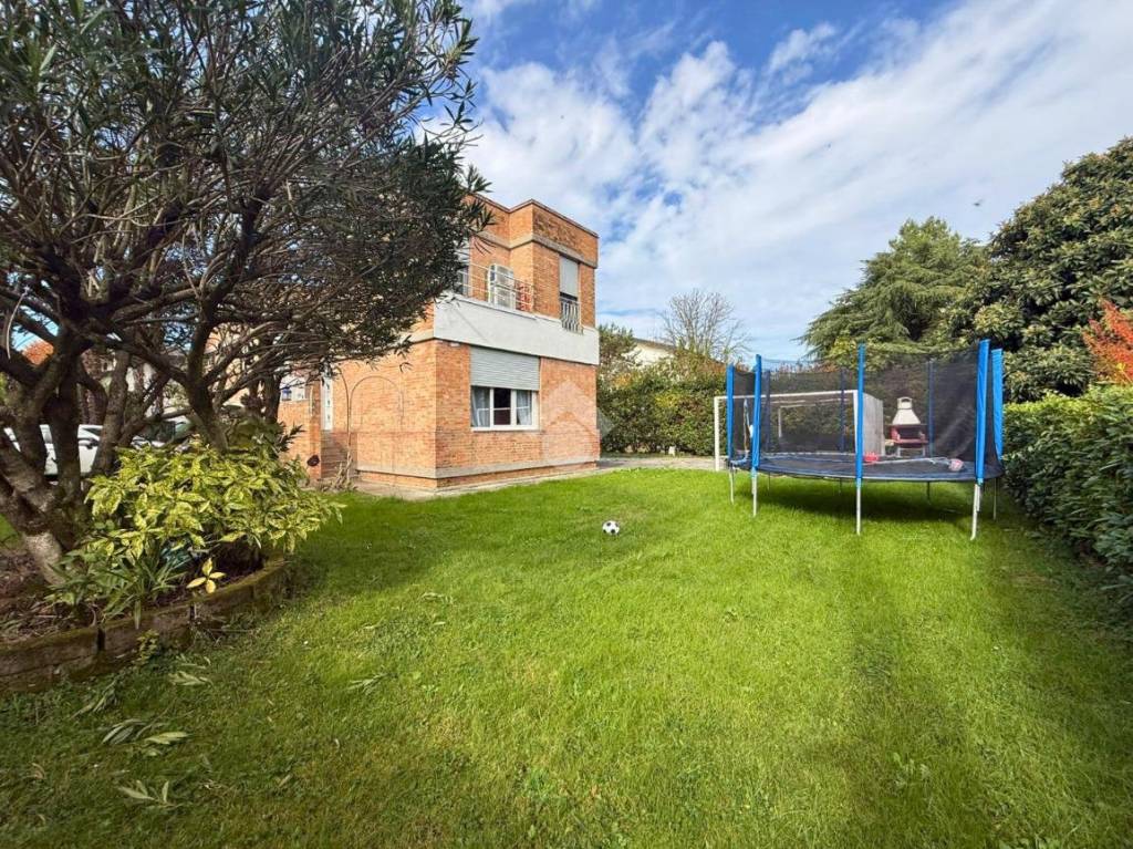 immagine annuncio 1 di 13