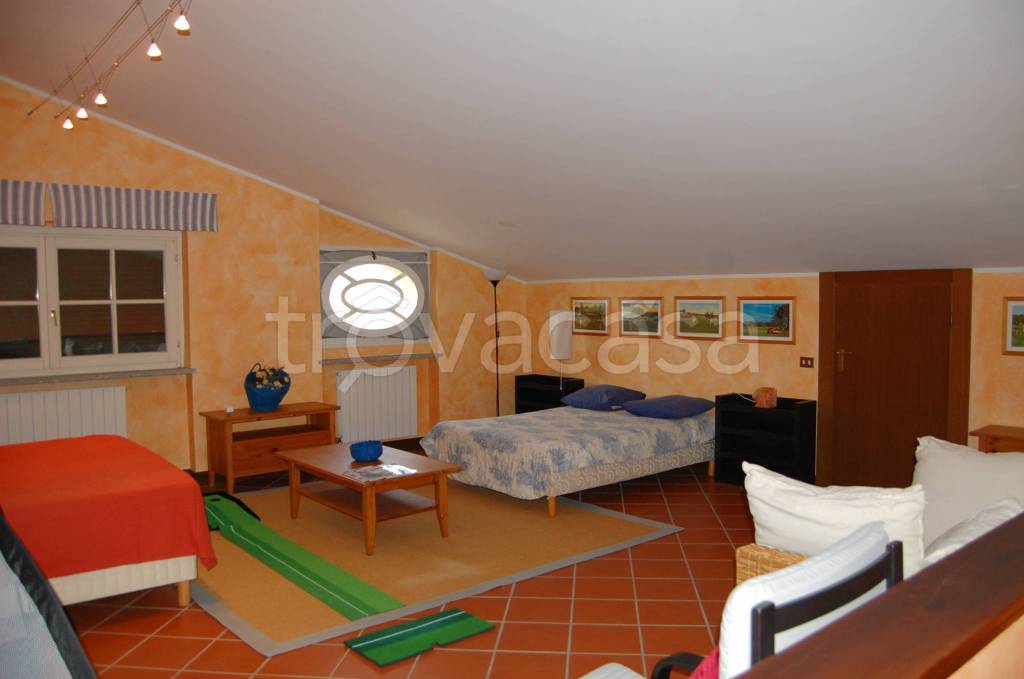 immagine annuncio 11 di 12