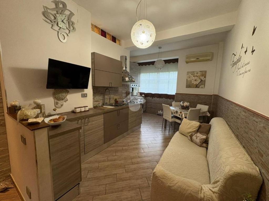 immagine annuncio 1 di 12