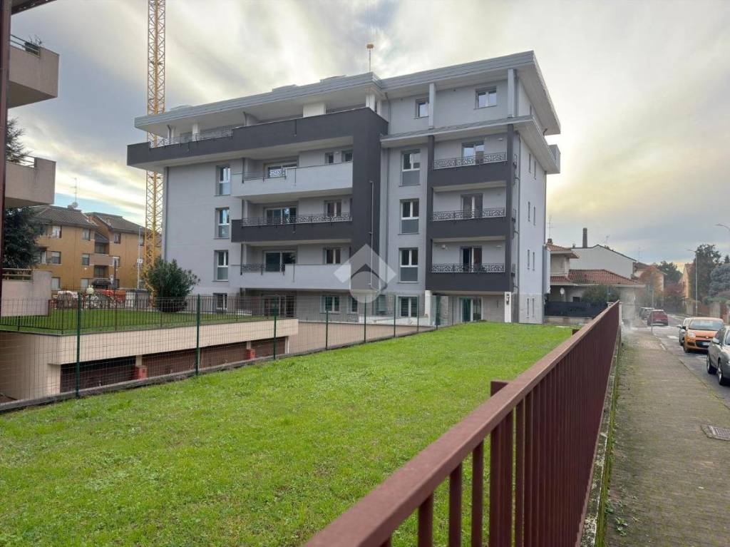 immagine annuncio 1 di 8