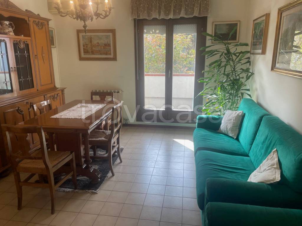 immagine annuncio 1 di 8