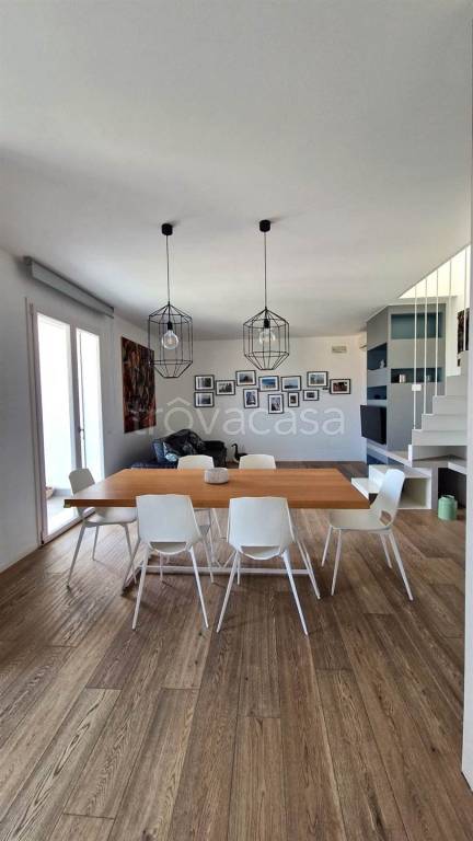 immagine annuncio 2 di 14