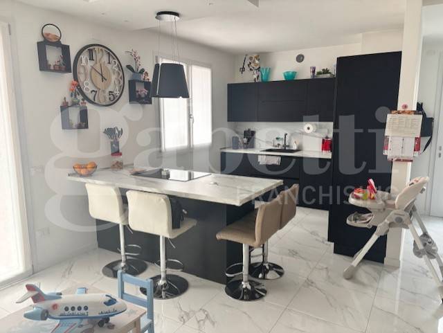 immagine annuncio 3 di 8