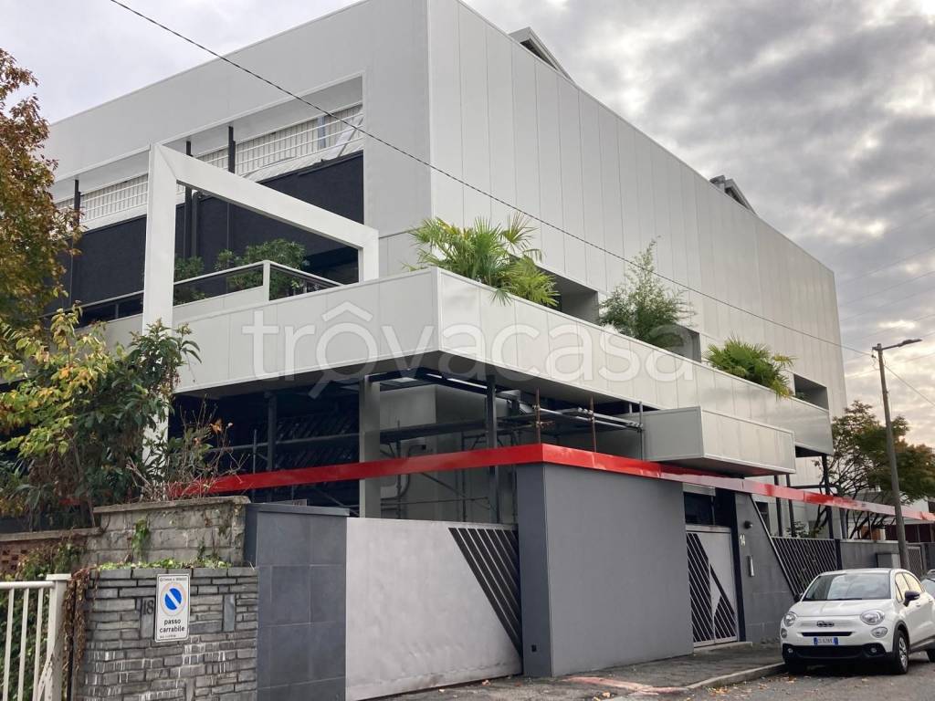 immagine annuncio 11 di 12