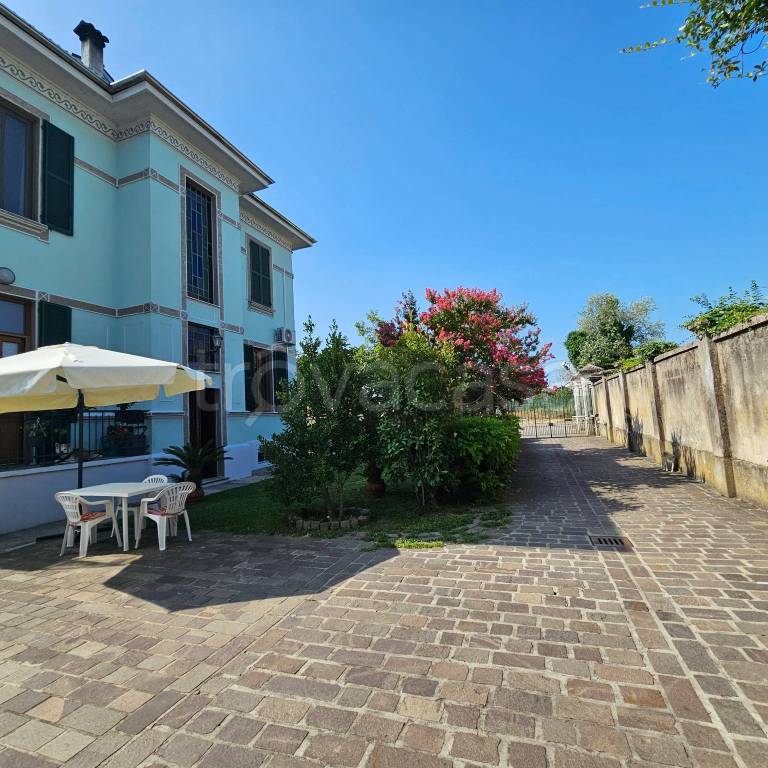 immagine annuncio 2 di 14