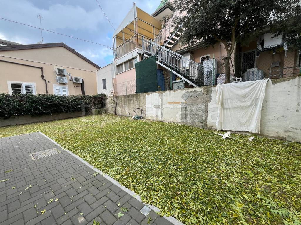 immagine annuncio 7 di 8