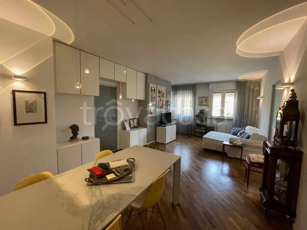 immagine annuncio 2 di 8