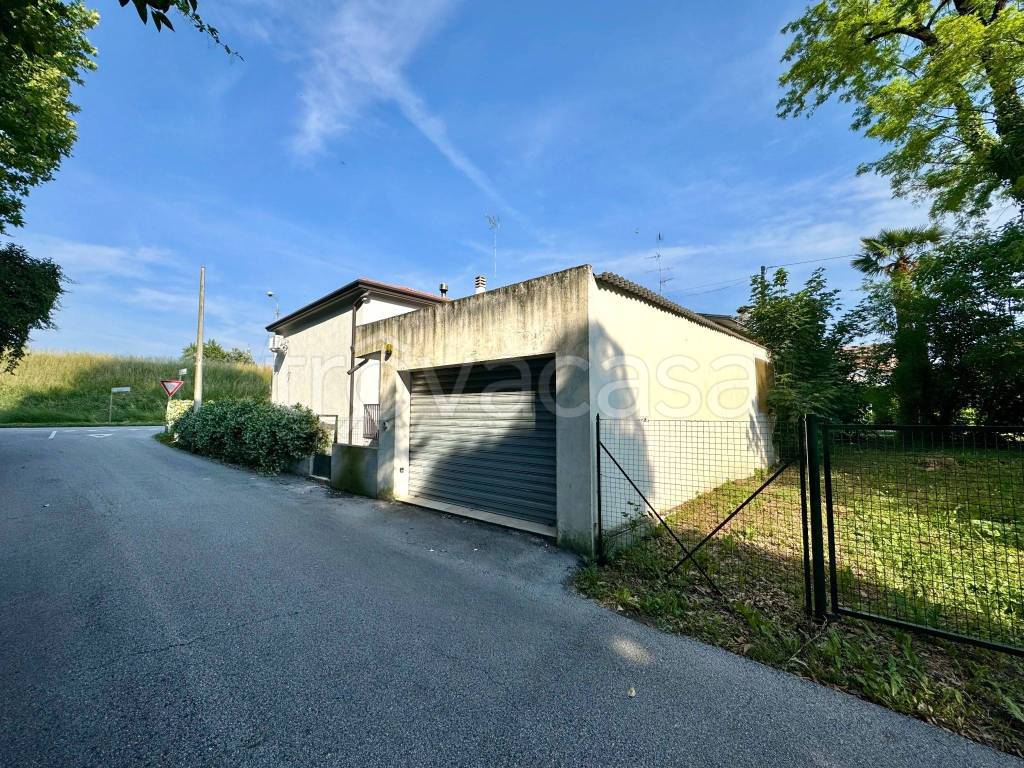 immagine annuncio 2 di 4