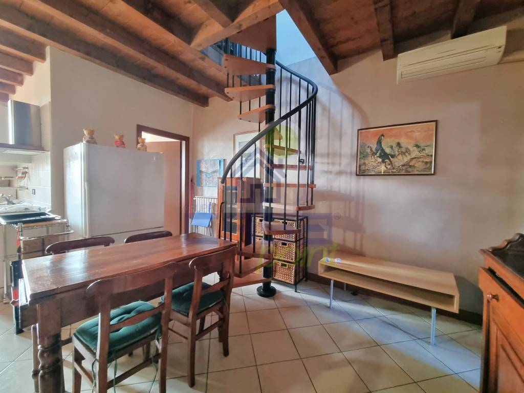 immagine annuncio 1 di 14