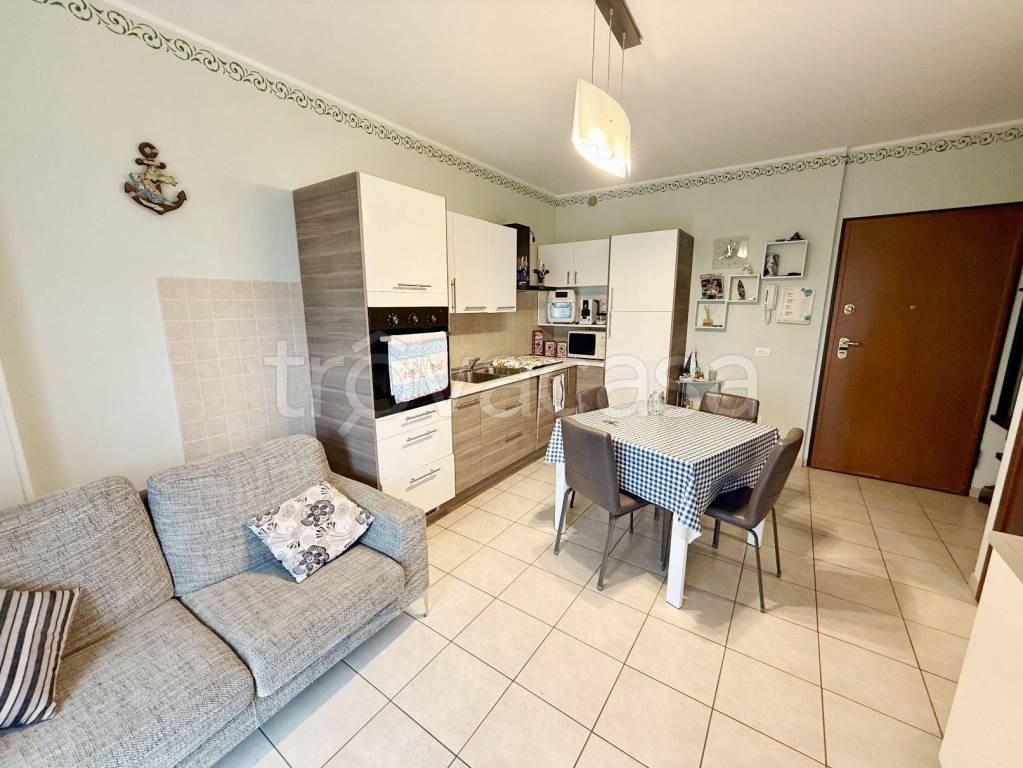 immagine annuncio 2 di 12