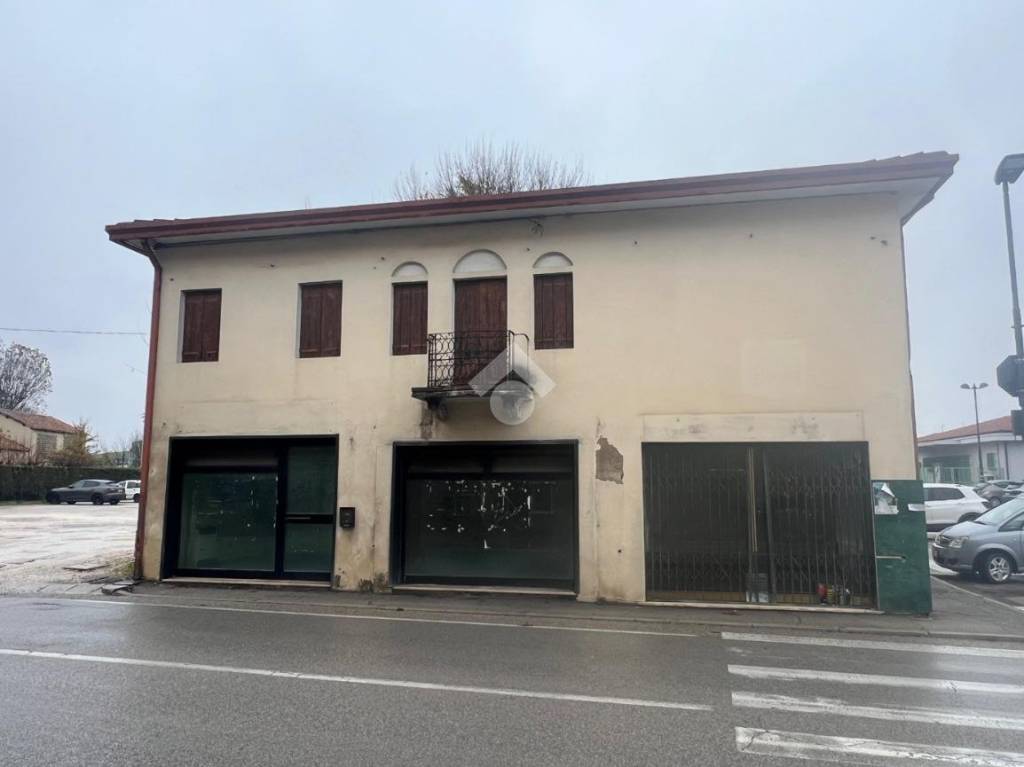 immagine annuncio 1 di 8