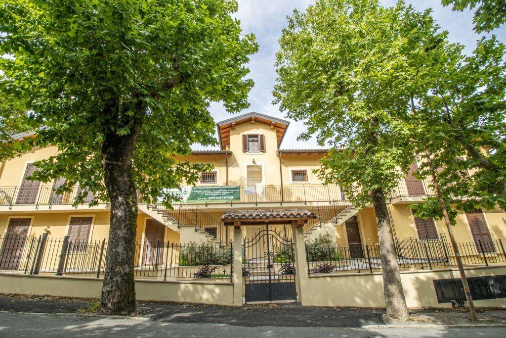 immagine annuncio 1 di 14