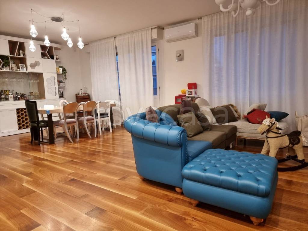 immagine annuncio 2 di 8