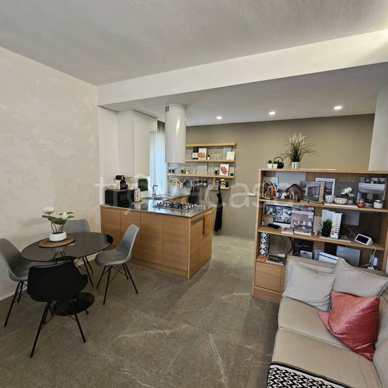 immagine annuncio 2 di 12