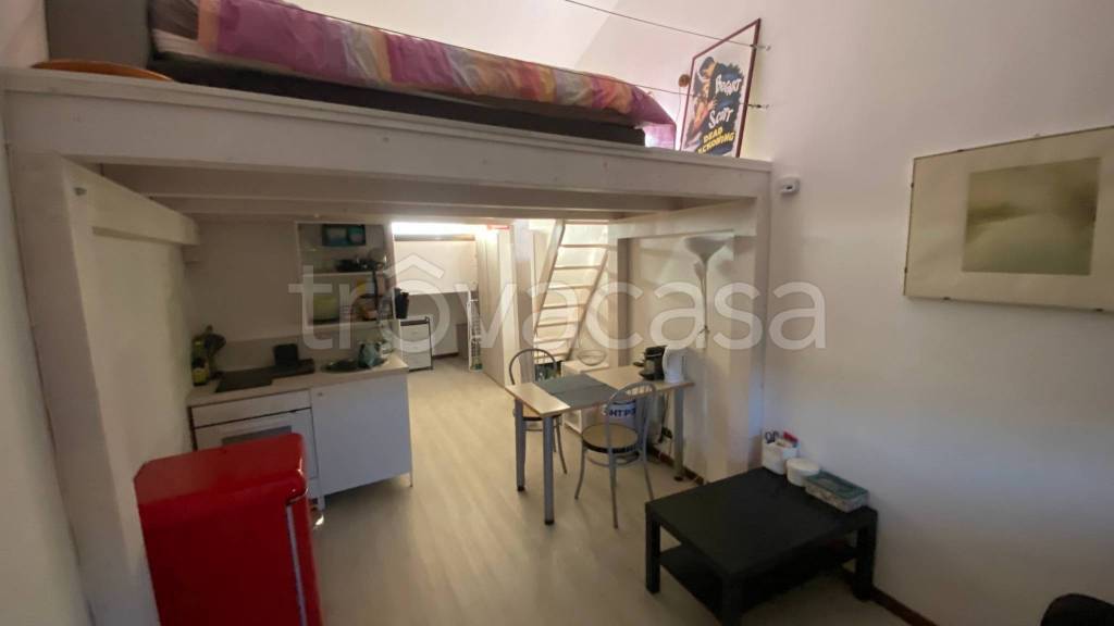 immagine annuncio 1 di 12