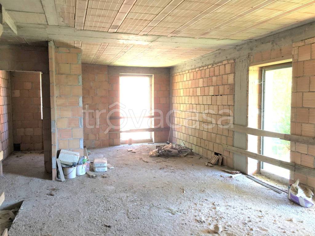 casa indipendente in vendita ad Anagni in zona Osteria della Fontana