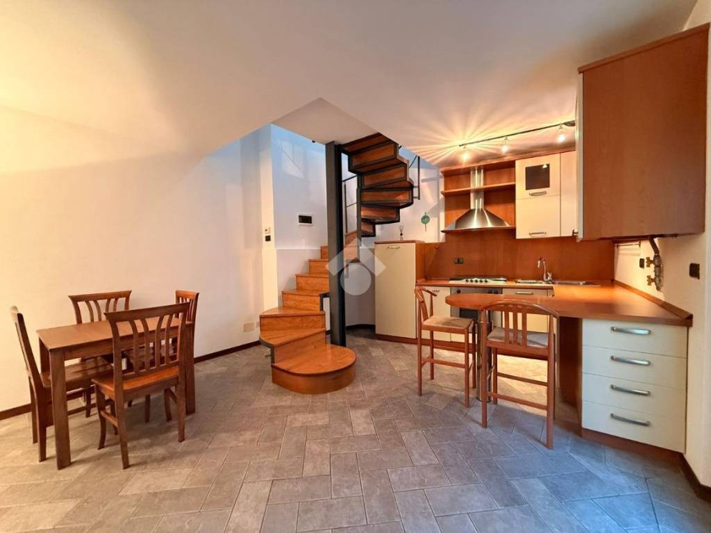 immagine annuncio 1 di 12