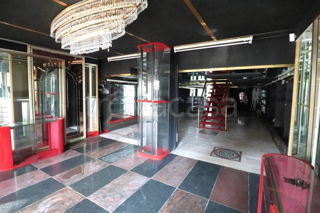 immagine annuncio 11 di 12