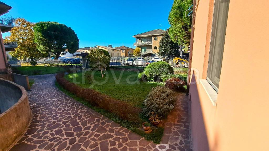 immagine annuncio 12 di 13