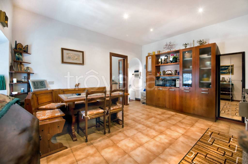 immagine annuncio 1 di 8