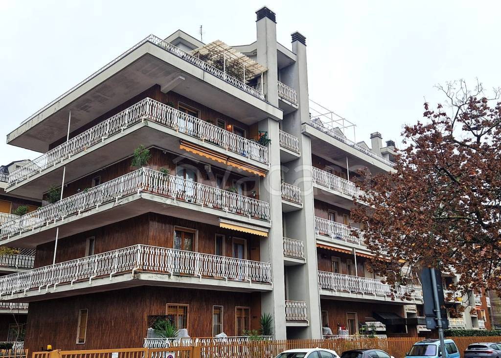 immagine annuncio 11 di 12