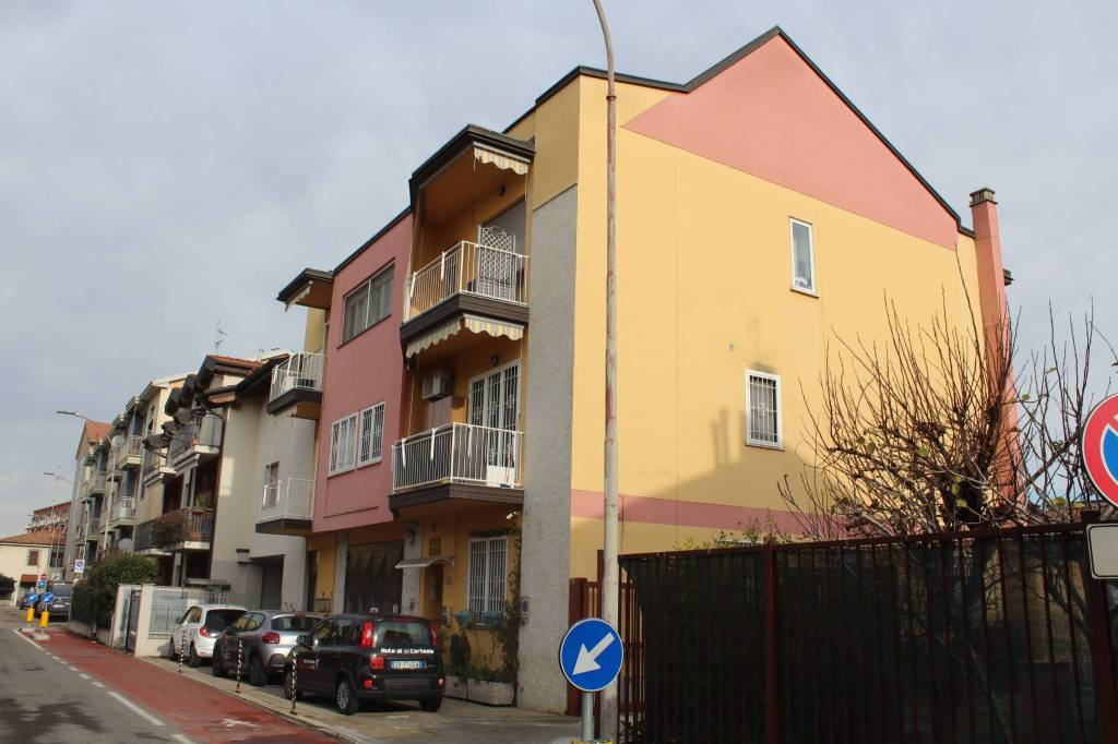 immagine annuncio 1 di 15