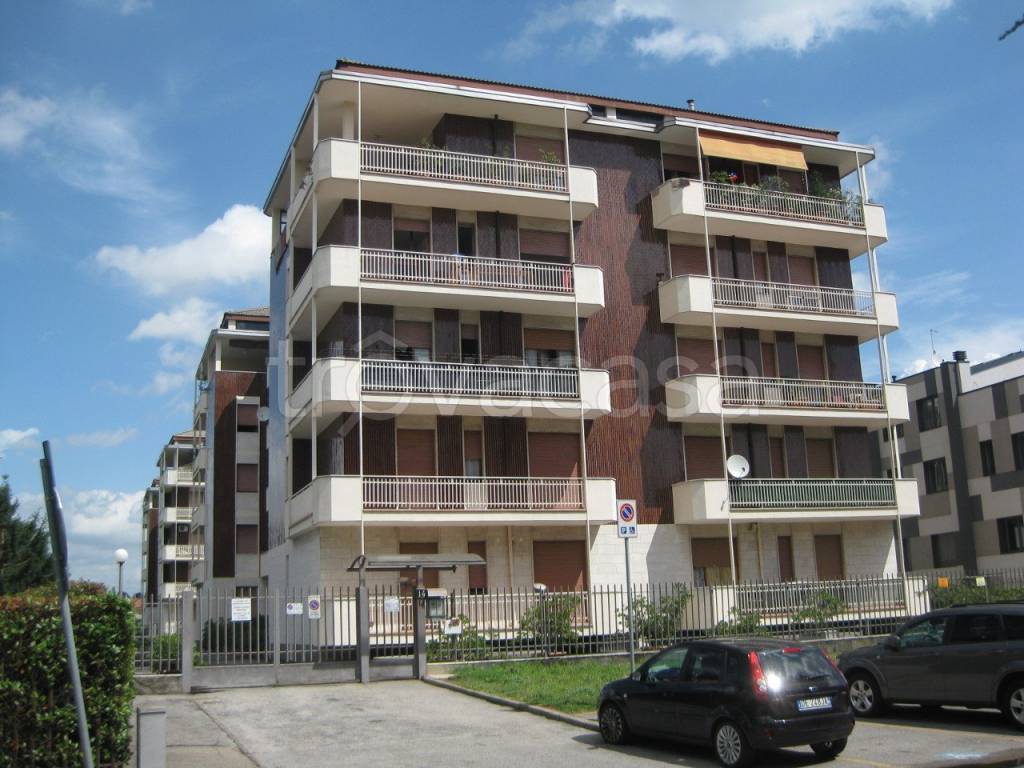 immagine annuncio 12 di 13