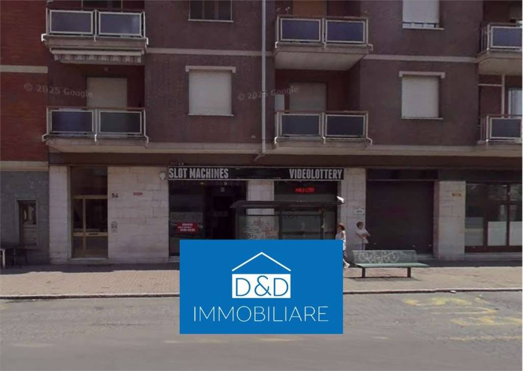 negozio in vendita a Moncalieri