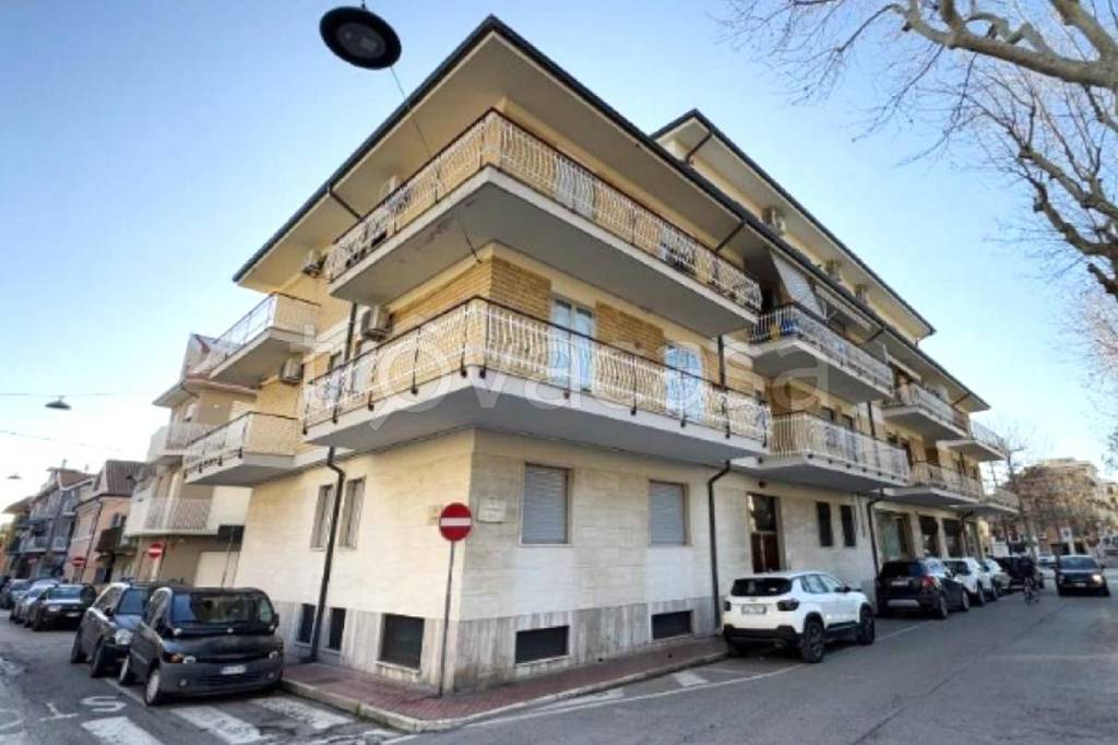 immagine annuncio 2 di 8