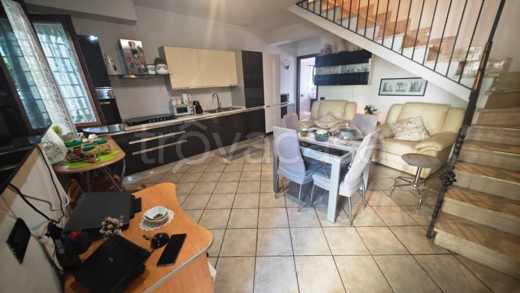 immagine annuncio 1 di 15