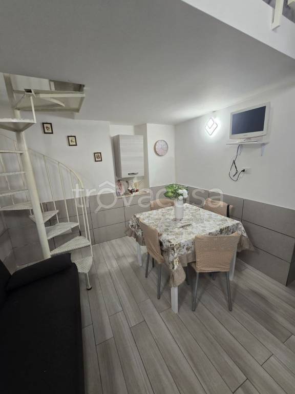 immagine annuncio 1 di 8