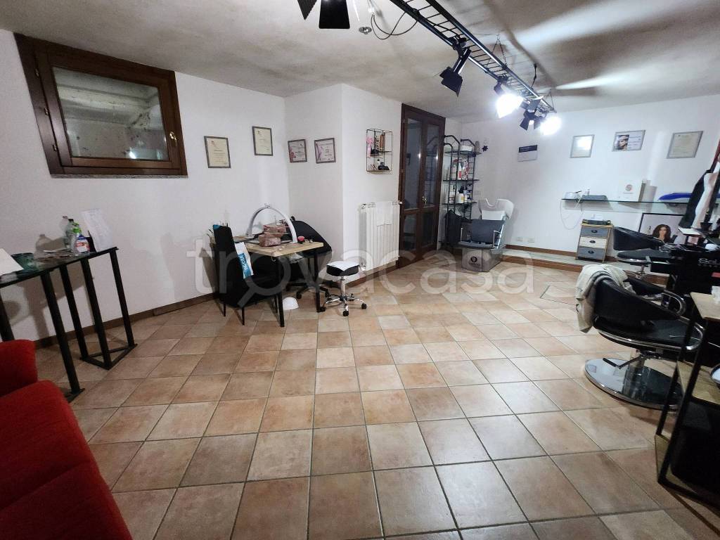 immagine annuncio 1 di 4