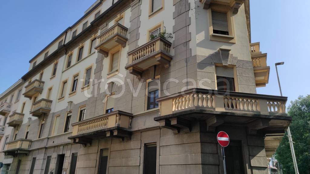 immagine annuncio 1 di 14