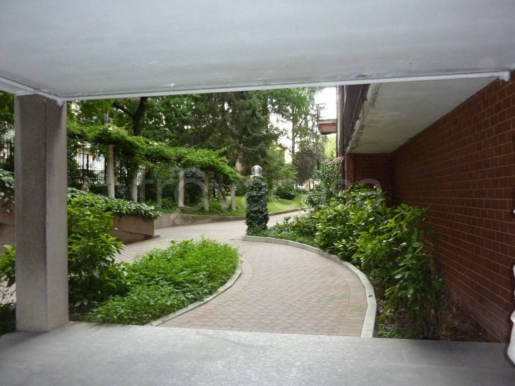 appartamento in affitto a Milano in zona Vigentino