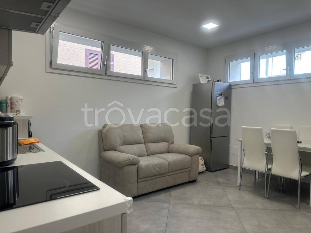 immagine annuncio 1 di 8