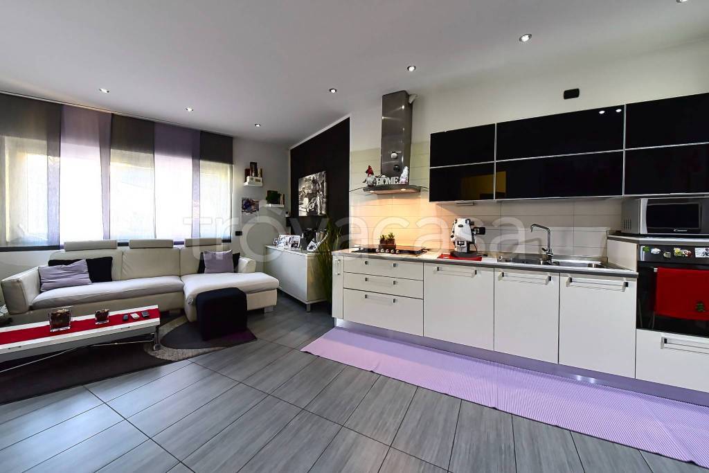 immagine annuncio 1 di 14