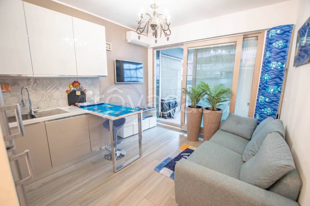 immagine annuncio 1 di 12