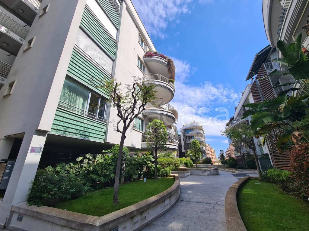 immagine annuncio 1 di 8