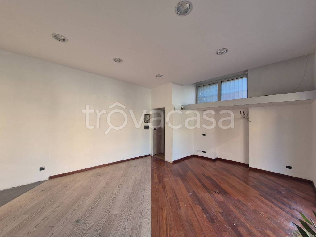 immagine annuncio 1 di 8