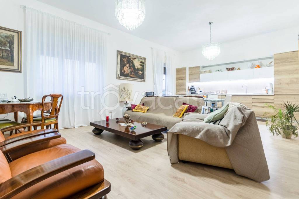 immagine annuncio 1 di 12