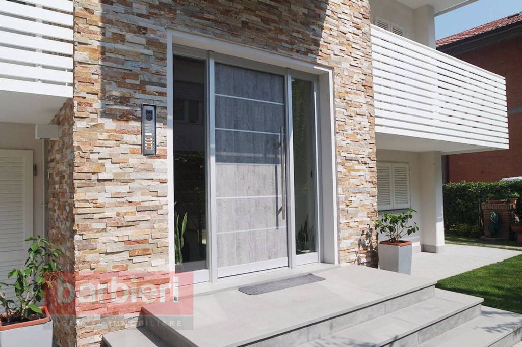 immagine annuncio 1 di 14