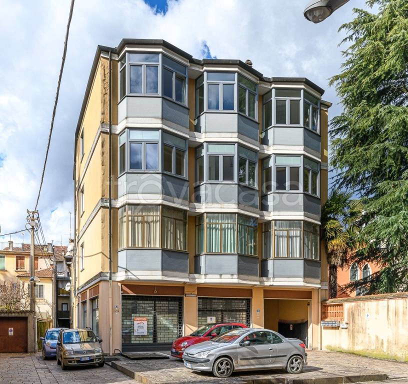 immagine annuncio 12 di 13