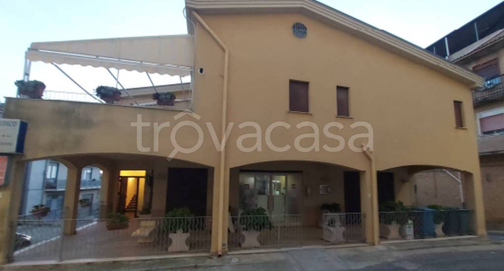 immagine annuncio 11 di 12