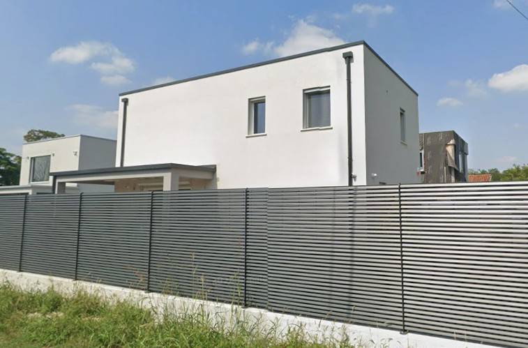 casa indipendente in vendita a Pogliano Milanese